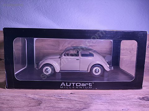 Autoart Diecast Model 1:18 Volkswagen Araba - 1326632002