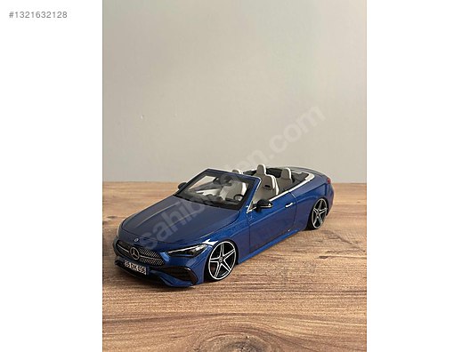 Norev Diecast Model 1:18 Mercedes Benz Araba - 1321632128