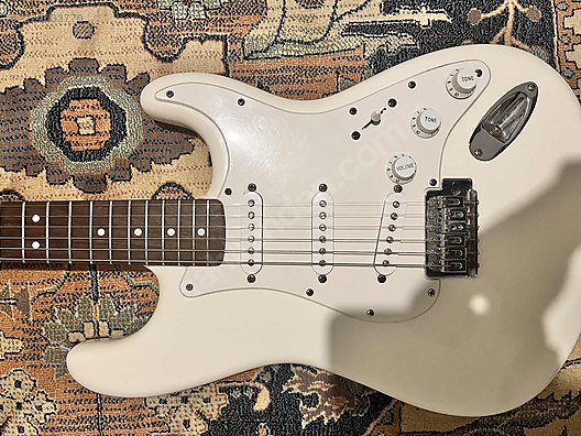 İkinci El ve Sıfır Alışveriş / Müzik / Müzik Aletleri / Telli Çalgılar / Gitar / Elektro