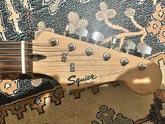 İkinci El ve Sıfır Alışveriş / Müzik / Müzik Aletleri / Telli Çalgılar / Gitar / Elektro