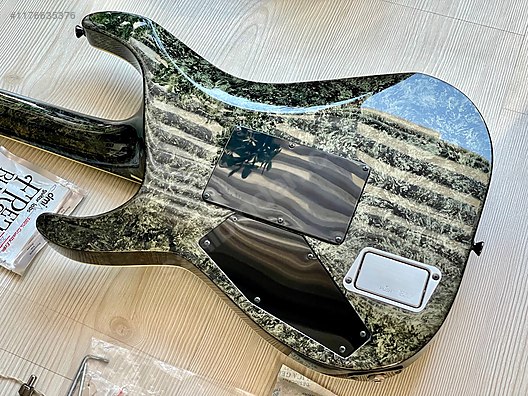 İkinci El ve Sıfır Alışveriş / Müzik / Müzik Aletleri / Telli Çalgılar / Gitar / Elektro