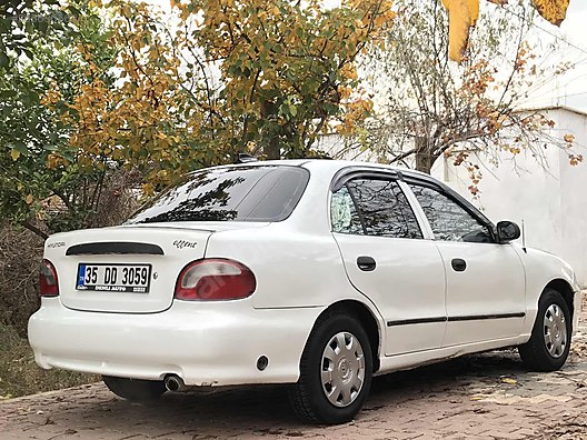 Hyundai Accent 1 3 Lx Arac Izmirde 2000 Model Arac Sahibi Aciklamada At Sahibinden Com 865636563