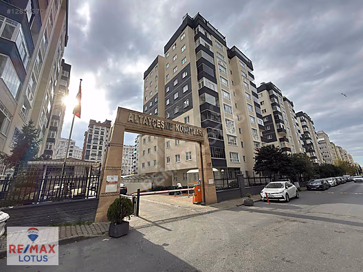 ALTAYÇEŞME KONUTLARINDA TEMİZ OTURUMA HAZIR 3+1 KİRALIK DAİRE