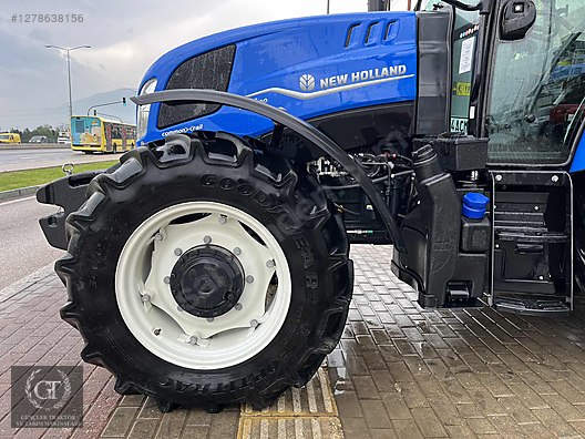 Machinery / Agricultural Machines / Tractors / New Holland / TD5.90