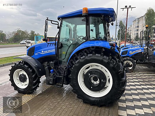 Machinery / Agricultural Machines / Tractors / New Holland / TD5.90