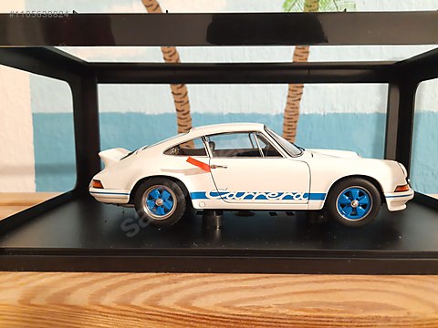 人気デザイナー CARRERA 911 ☆78052☆PORSCHE オートアートMILLENNIUM