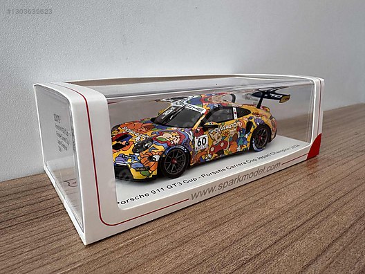 Spark Diecast Model 1:43 Porsche Araba - 1303639623