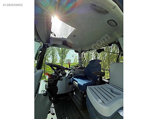 Machinery / Agricultural Machines / Tractors / New Holland / TR6.145S