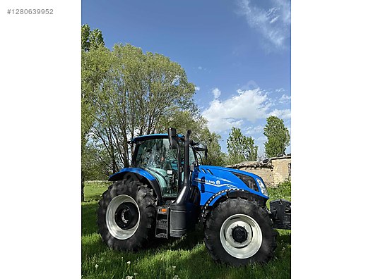 Machinery / Agricultural Machines / Tractors / New Holland / TR6.145S