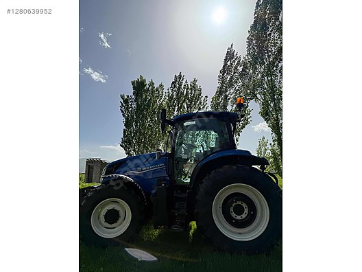 Machinery / Agricultural Machines / Tractors / New Holland / TR6.145S