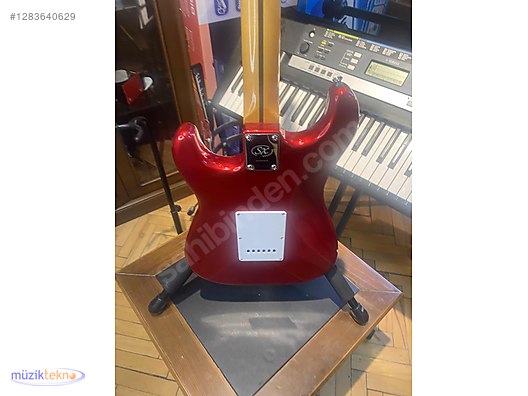 İkinci El ve Sıfır Alışveriş / Müzik / Müzik Aletleri / Telli Çalgılar / Gitar / Elektro