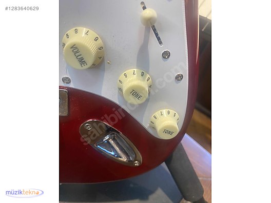 İkinci El ve Sıfır Alışveriş / Müzik / Müzik Aletleri / Telli Çalgılar / Gitar / Elektro