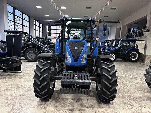 Machinery / Agricultural Machines / Tractors / New Holland / TR5.110