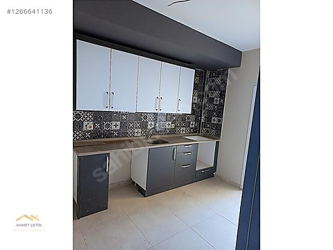 DENİZLİ'DE PAZARIN YANINDA SATILIK DAİRE