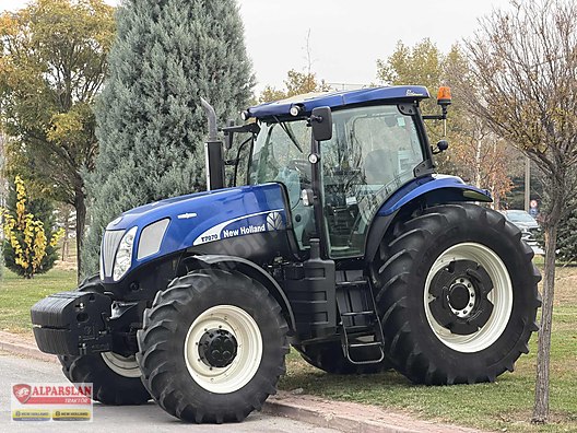 İş Makineleri & Sanayi / Tarım Makineleri / Traktör / New Holland / T7070