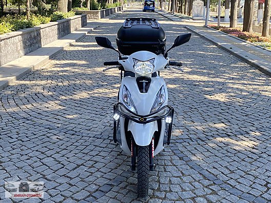Beyaz Honda Dio Otomatik