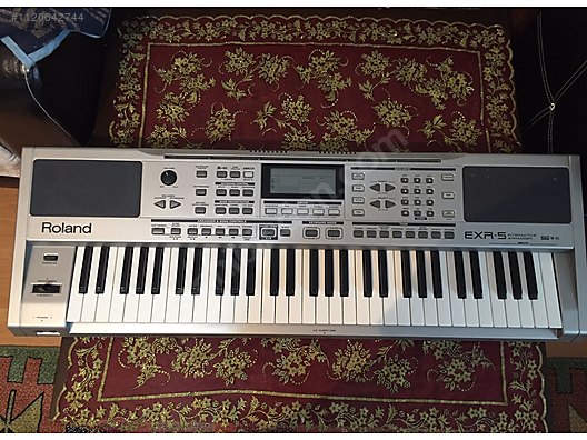 Roland keyboard under deals 10000