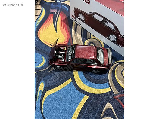 Mini GT Diecast Model 1:64 BMW Araba