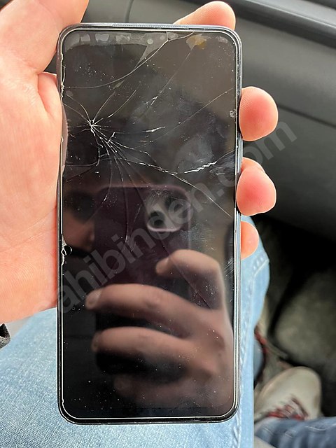 pocco m4 pro dis ekran kırık Yd