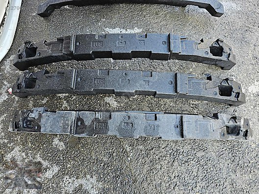 TOYOTA COROLLA ÖN TAMPON DARBE EMİCİ ÇIKMA ORJİNAL 5261102530