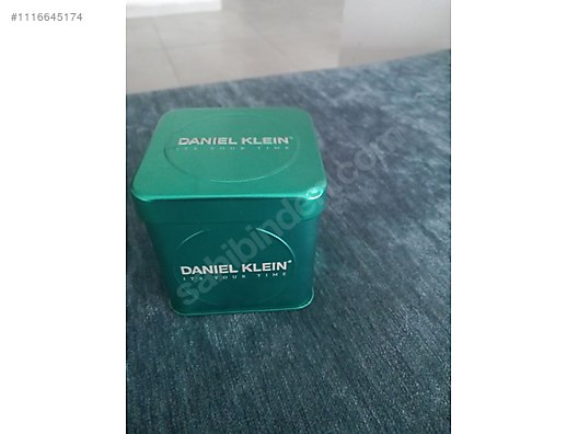 Daniel klein watch on sale box