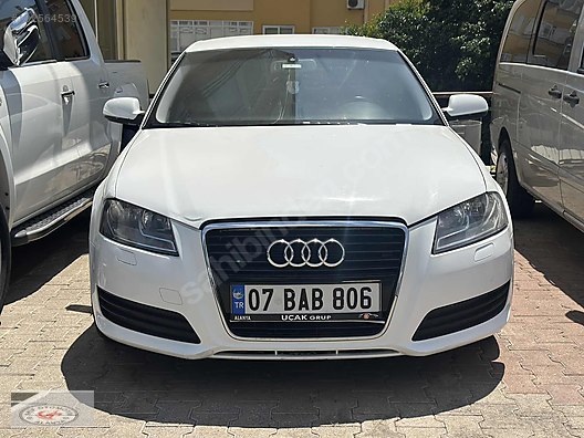 Audi A3 Sportback 1.6 TDI Attraction Otomatik fotoğraf 2