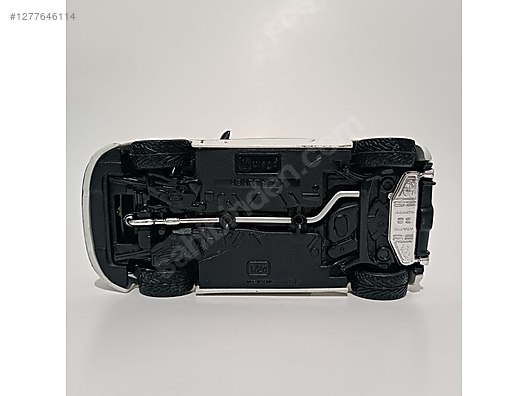 Burago Diecast Model 1:24 Fiat Araba