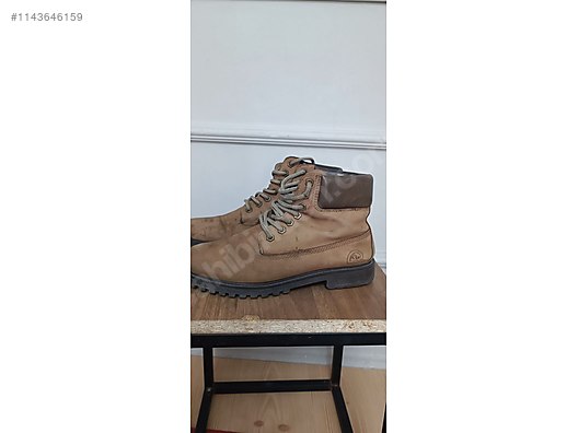 lumberjack style boots