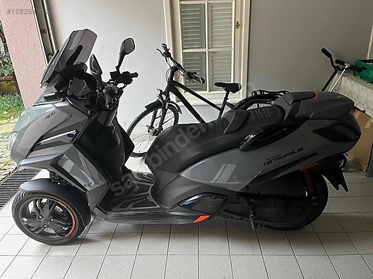 Peugeot Metropolis 400