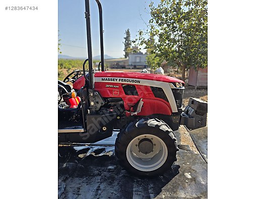 Machinery / Agricultural Machines / Tractors / Massey Ferguson / 3FR.105