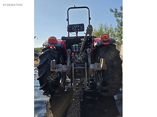 Machinery / Agricultural Machines / Tractors / Massey Ferguson / 3FR.105