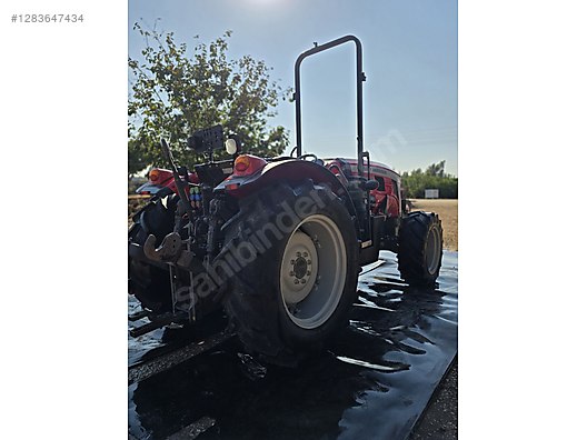 Machinery / Agricultural Machines / Tractors / Massey Ferguson / 3FR.105