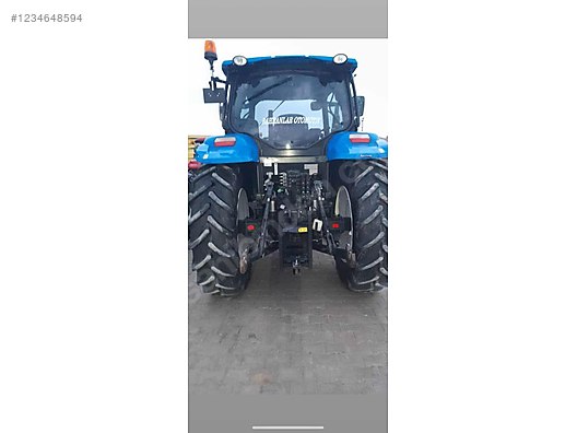 Machinery / Agricultural Machines / Tractors / New Holland / TR6.120