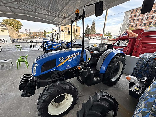 Machinery / Agricultural Machines / Tractors / New Holland / TD4.65B