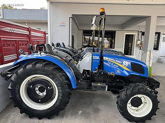 Machinery / Agricultural Machines / Tractors / New Holland / TD4.65B