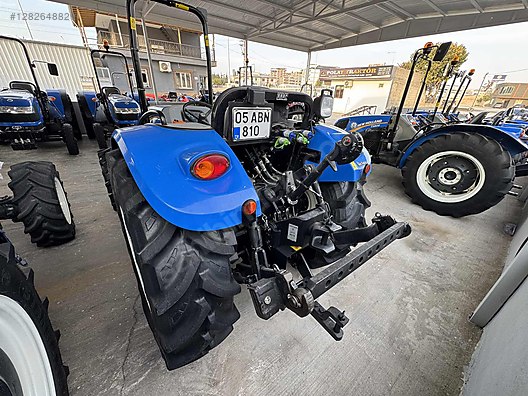 Machinery / Agricultural Machines / Tractors / New Holland / TD4.65B