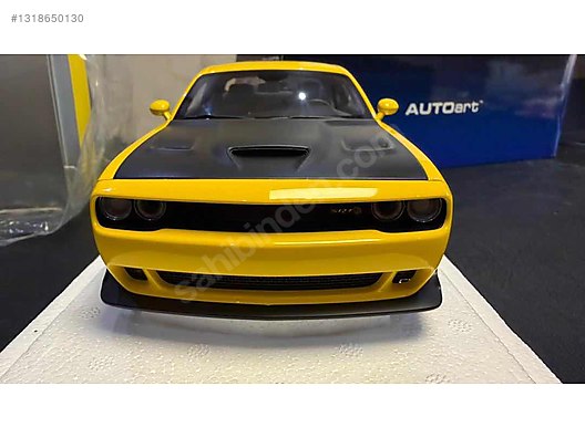 Autoart Diecast Model 1:18 Dodge Araba - 1318650130