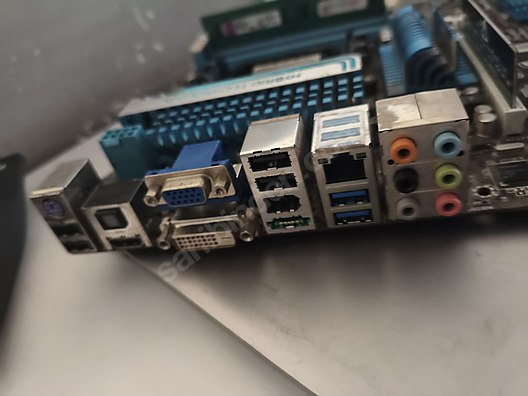 Used & Brand New Items / Computers / Desktops / Desktop Components / Motherboards