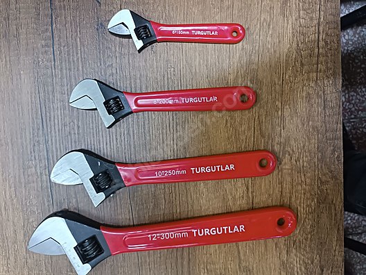 İkinci El ve Sıfır Alışveriş / Bahçe & Yapı Market / El Aletleri / Anahtar / Ayarlı Anahtar