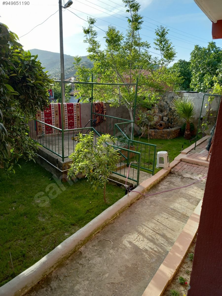 Gelişmekte olan Bayındır yusuflu köyü Satılık Müstakil Ev İlanları