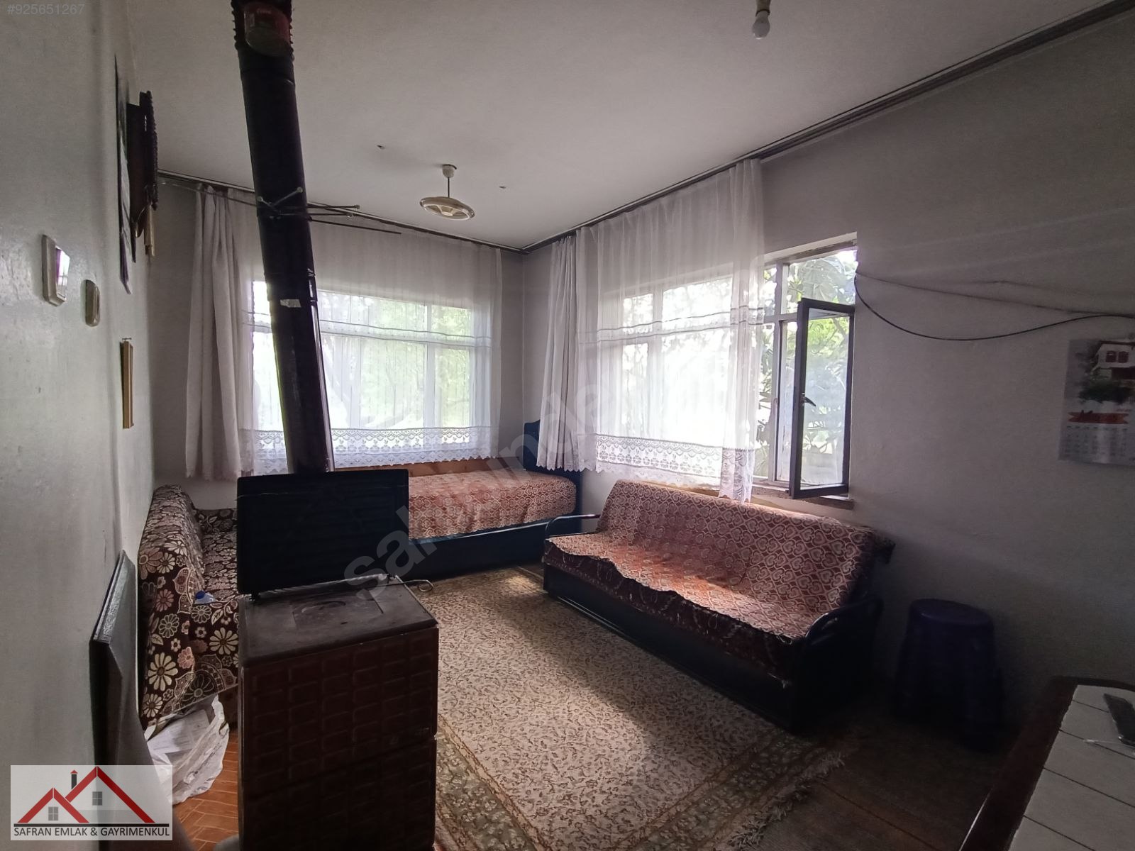 SAFRANBOLU ESENTEPEDE SATILIK 2 KATLI MÜSTAKİL EV VE ARSASI Satılık