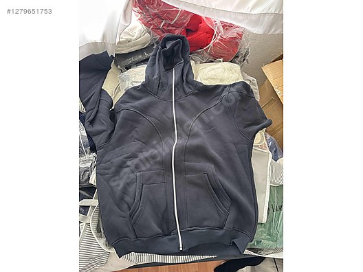 Used & Brand New Items / Clothing & Accessories / Men / Clothing / Sweatshirts & Hoodies