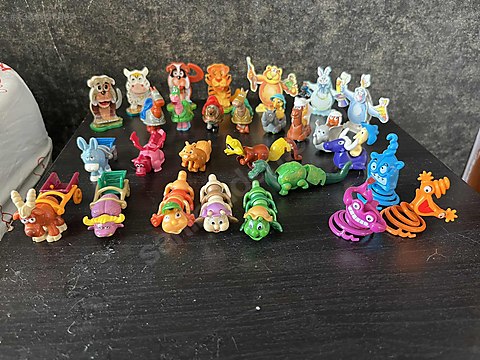 Complete Sets & Mixed Lots / Kinder 90 lar oyuncak on sahibinden
