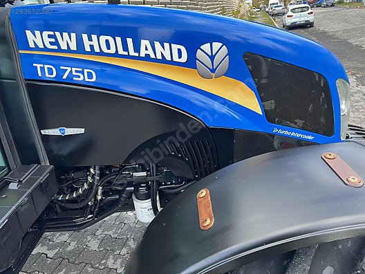 Machinery / Agricultural Machines / Tractors / New Holland / TD90D