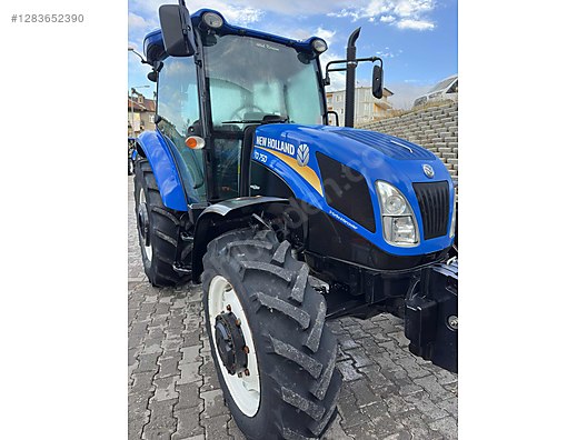 Machinery / Agricultural Machines / Tractors / New Holland / TD90D