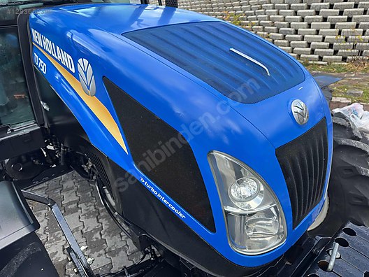 Machinery / Agricultural Machines / Tractors / New Holland / TD90D