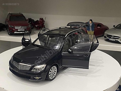 Autoart Diecast Model 1:18 Mercedes Benz Araba - 1333653873