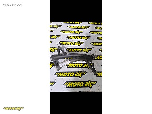 Grenaj / Triumph street triple 765 RS sağ artçı basamağı