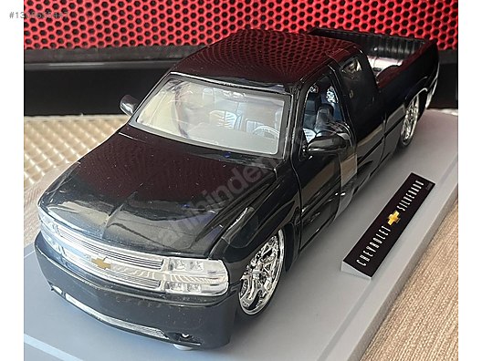 CHEVROLET SILVERADO JADA Toys Dub City 1/18 EUR 80,00 - FR