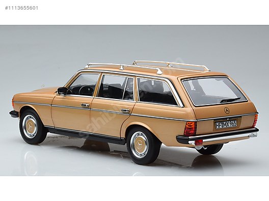 Mercedes 200T S123 Beige Norev 1/18